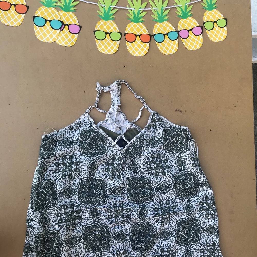 NWOT FRANCESCAS GREEN DESIGN DRESS SIZE M